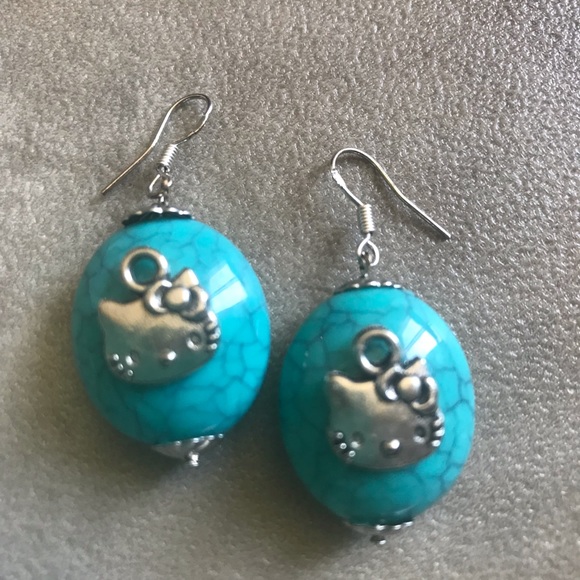Turquoise Color earrings - Picture 3 of 3